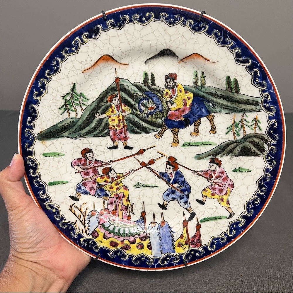 VTG Nora Fenton Designed Handpainted Warrior Crackle Ceramic Plate 10”